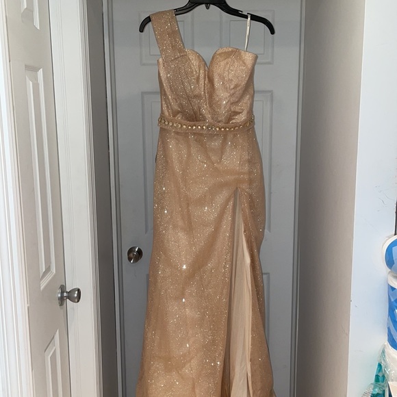 Mermaid / Trumpet Sparkle Sexy Formal Dress - Picture 4 of 9